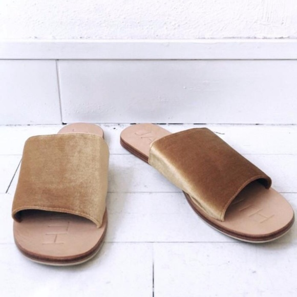 ✨FINAL PRICE✨ James Smith Off Duty Slides - Picture 2 of 8